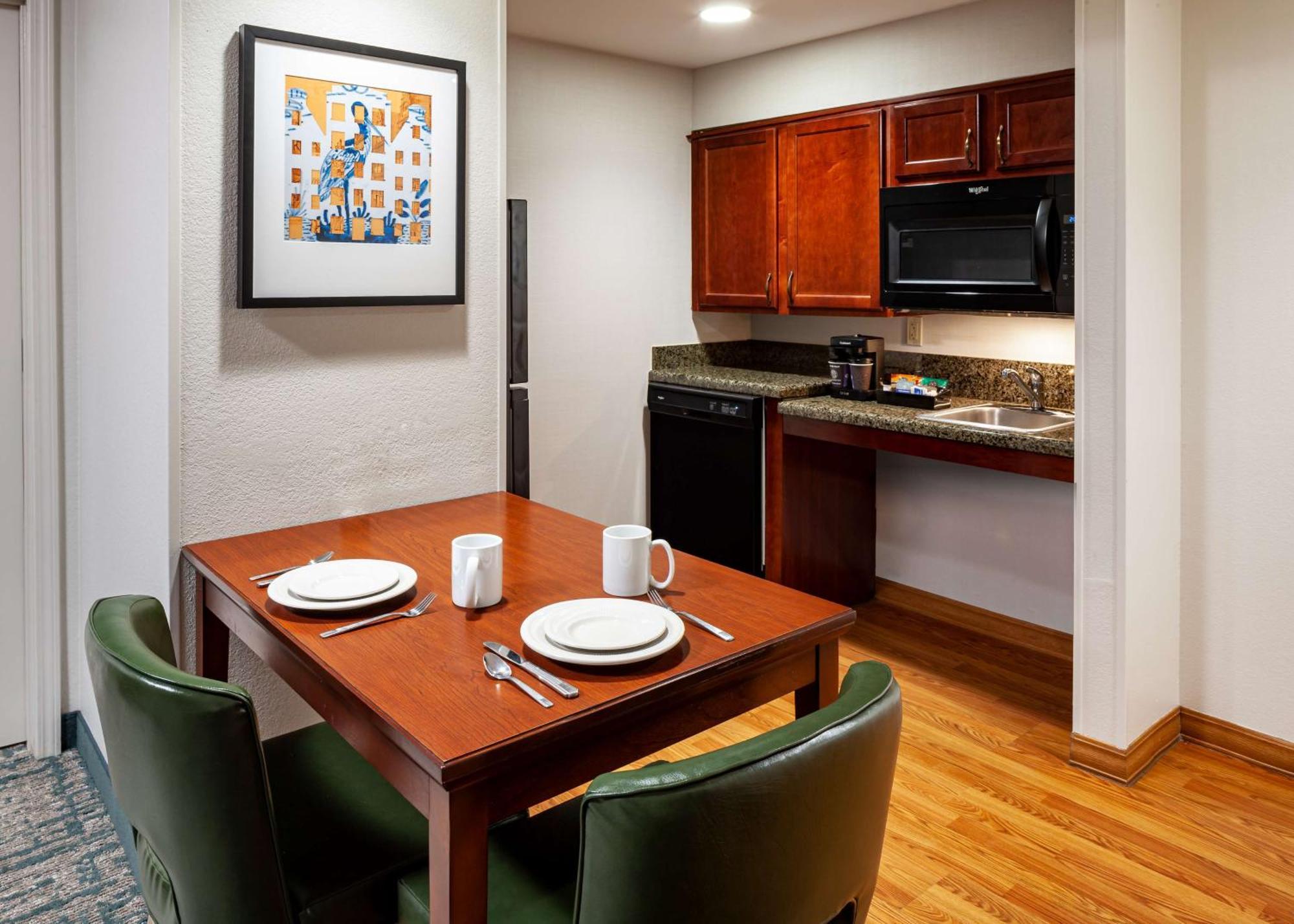 Homewood Suites By Hilton Gainesville Eksteriør bilde
